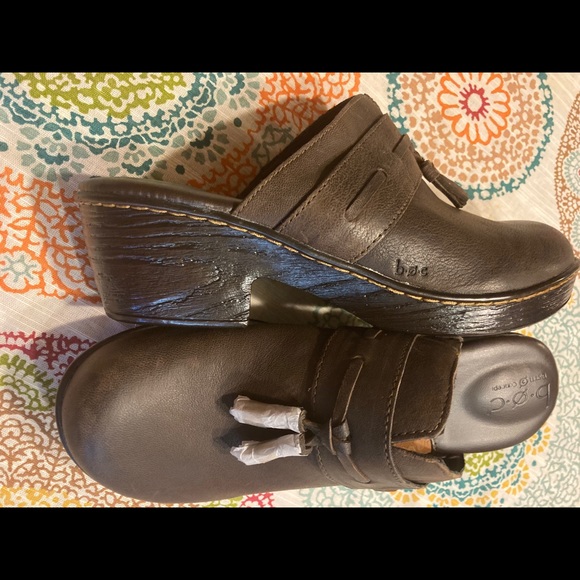 B.O.C. Brown Clogs 11M - Picture 4 of 13